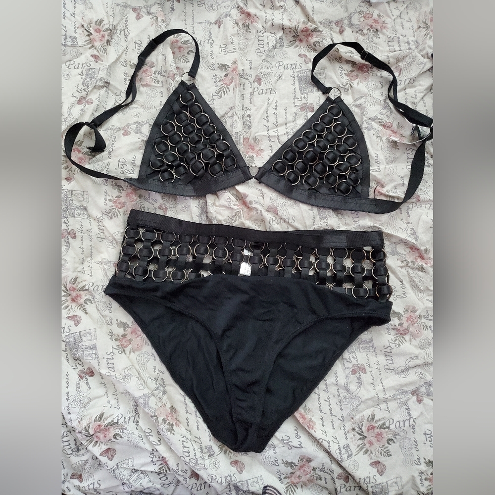 Windsor Black Ring-Detail Bikini Set